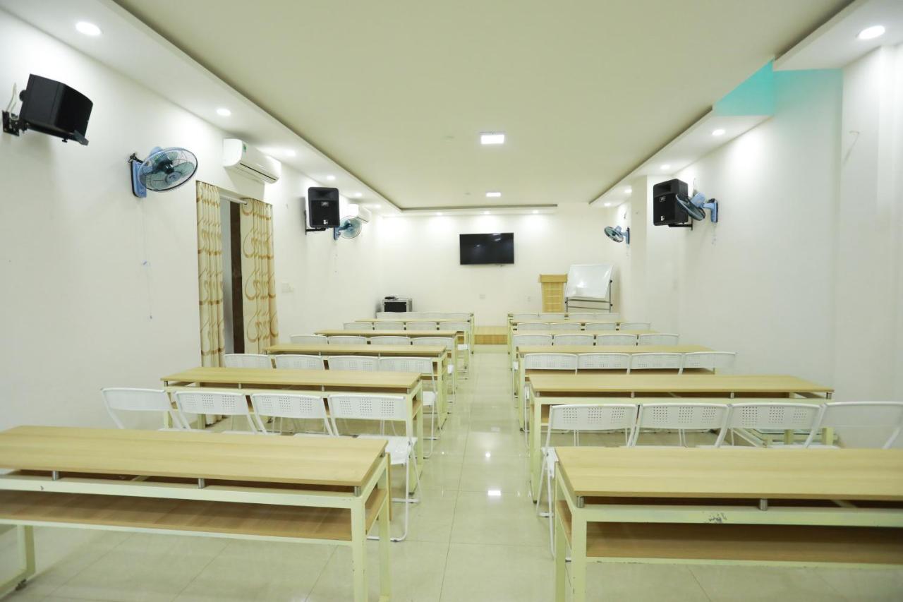 Lys Hotel Buon Ma Thuot Exterior photo